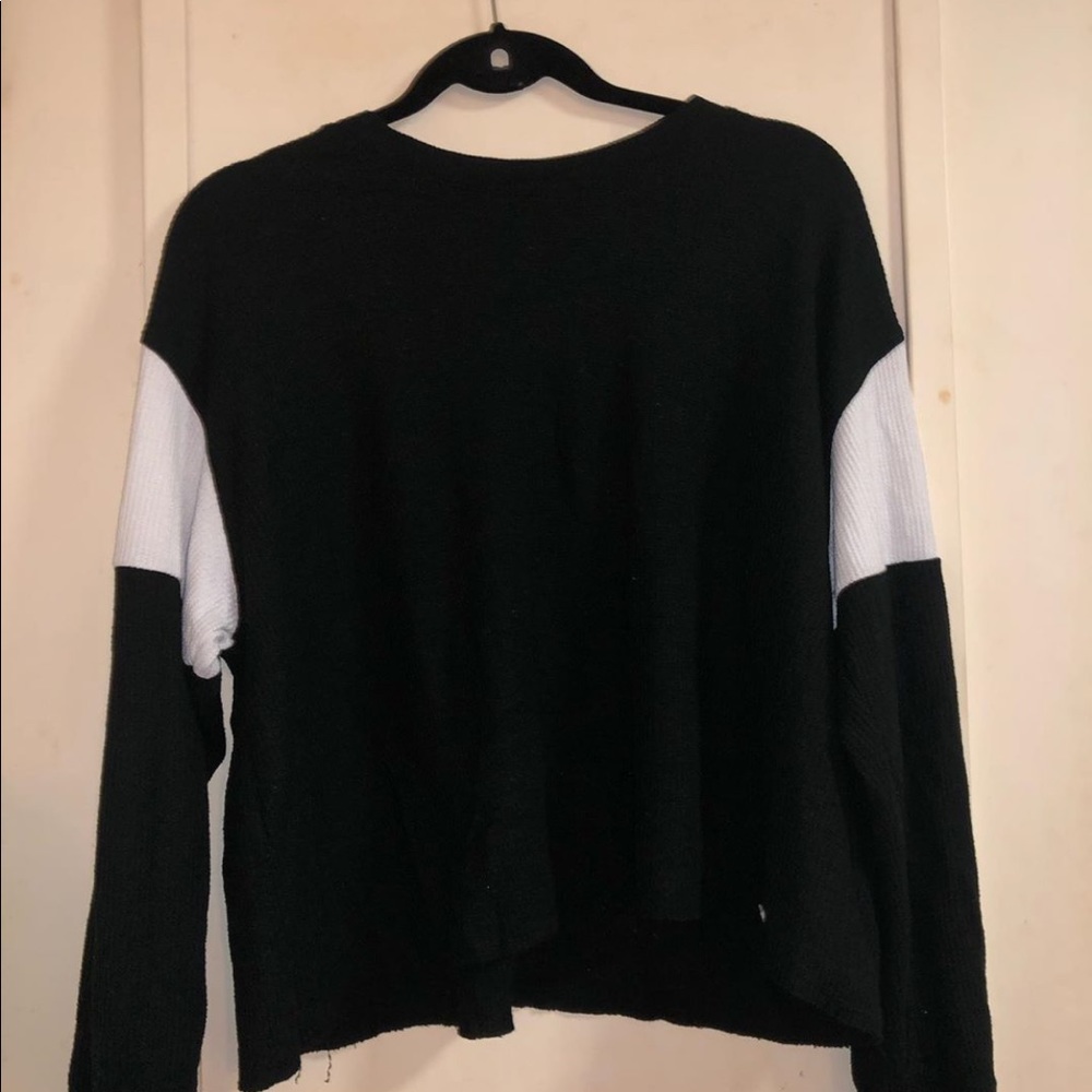 Hollister sweater